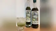 八丈島産アシタバと島酒で薬草酒「アマーロ」販売、売り上げ一部を復興支援に