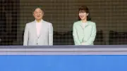 2万9500人が起立し天皇陛下と愛子さまを迎えた…皇室研究家「国民感情無視の高市政権に燻る前代未聞の火種」