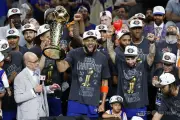 ニューヨーク・ニックス、53年ぶりNBAファイナル制覇！ブランソン45得点の大活躍